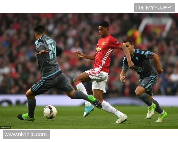 塞尔塔女主席热爱拉什福德收藏其签名球衣展现球迷情怀